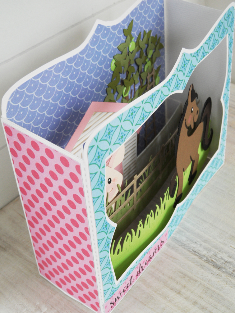 CR1374 Marianne Design Craftable -Box Card