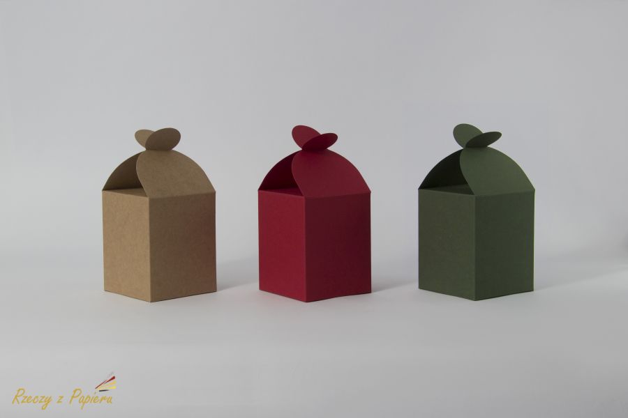RzP-095 Box with a round closing - red- 8x8x10