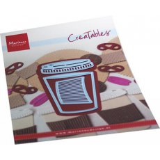 LR0714 Metal Die Marianne Design - Creatables -  SOCCER SHOE