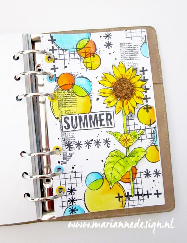 MM1648 Marianne Colorful Silhouettes - ART STAMPS - SUNFLOWER