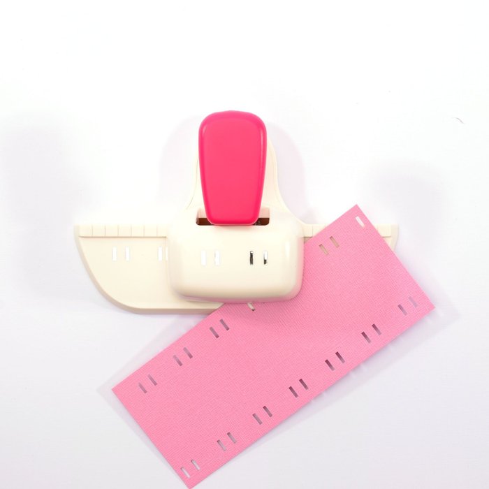 21449-001 Dziurkacz brzegowy 4,5cm- draden