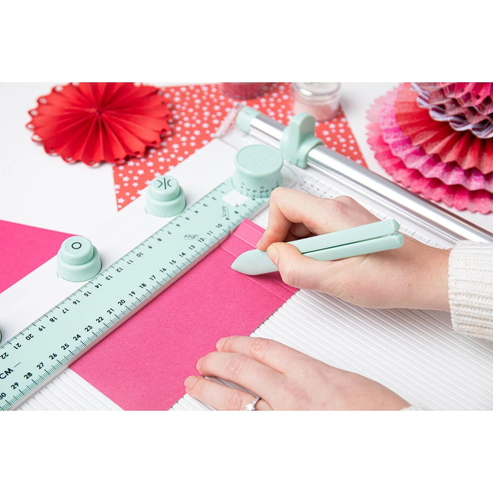 665797 Sizzix •Scoring Board & Trimmer