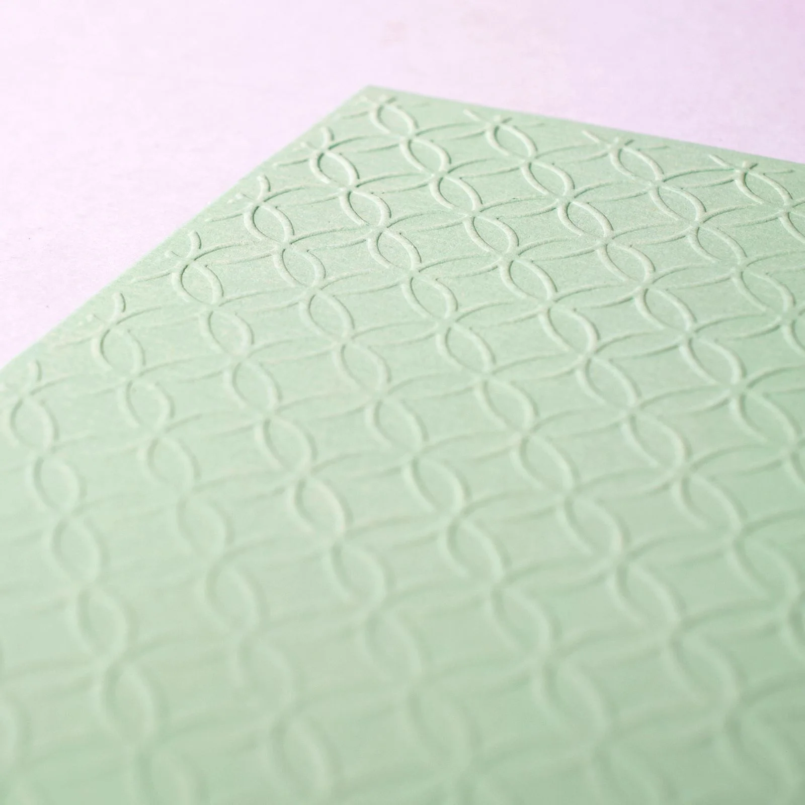 100605-027 Vaessen Creative • Embossing Folder 10,7x14,6cm-Intersecting Circles