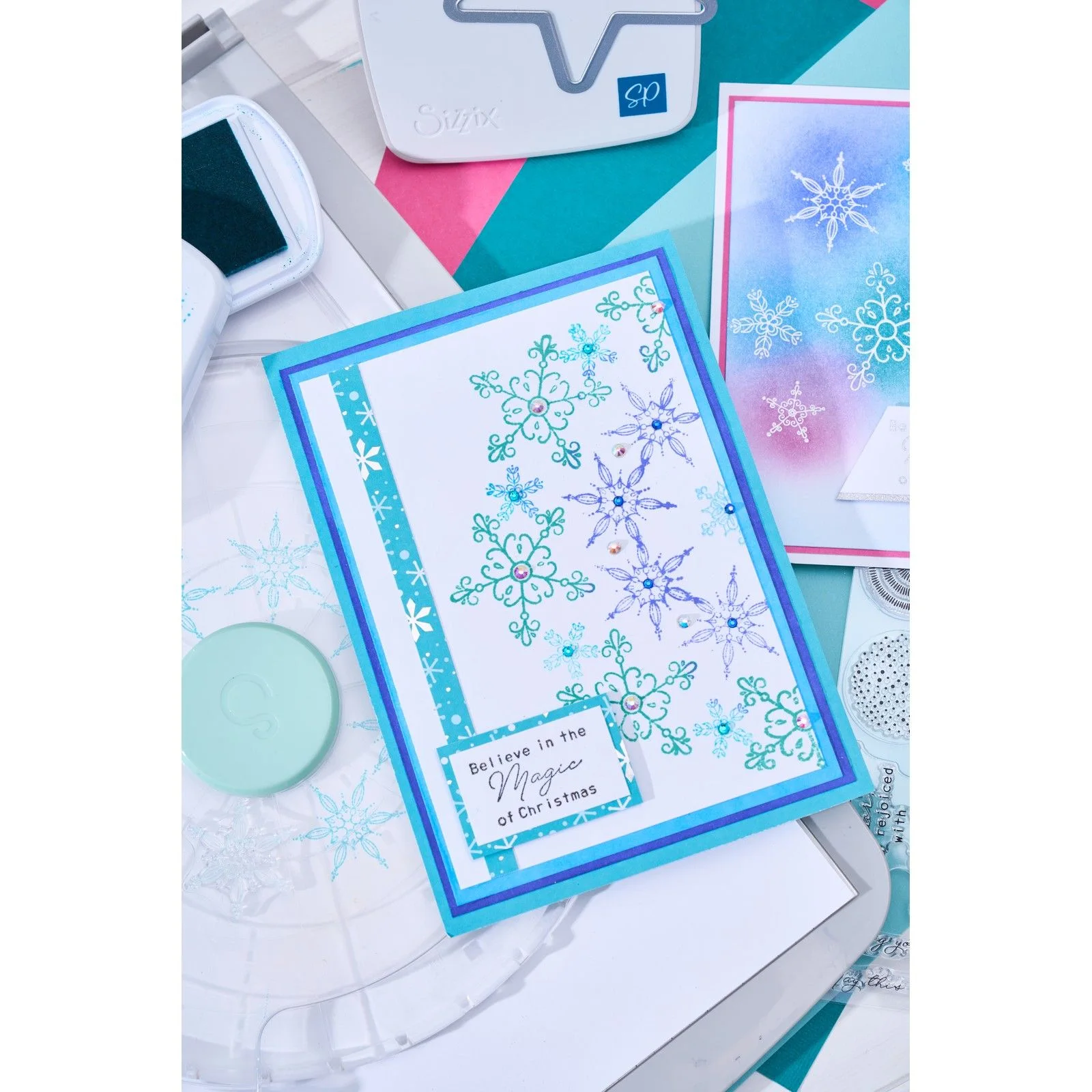 666896 Sizzix • A5 Clear Stamp Set 25pcs & 1pcs Framelits Holiday Bits and Bobs by Stacey Park