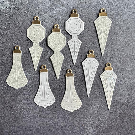 SBD594 Simple and Basic die Christmas Ornaments