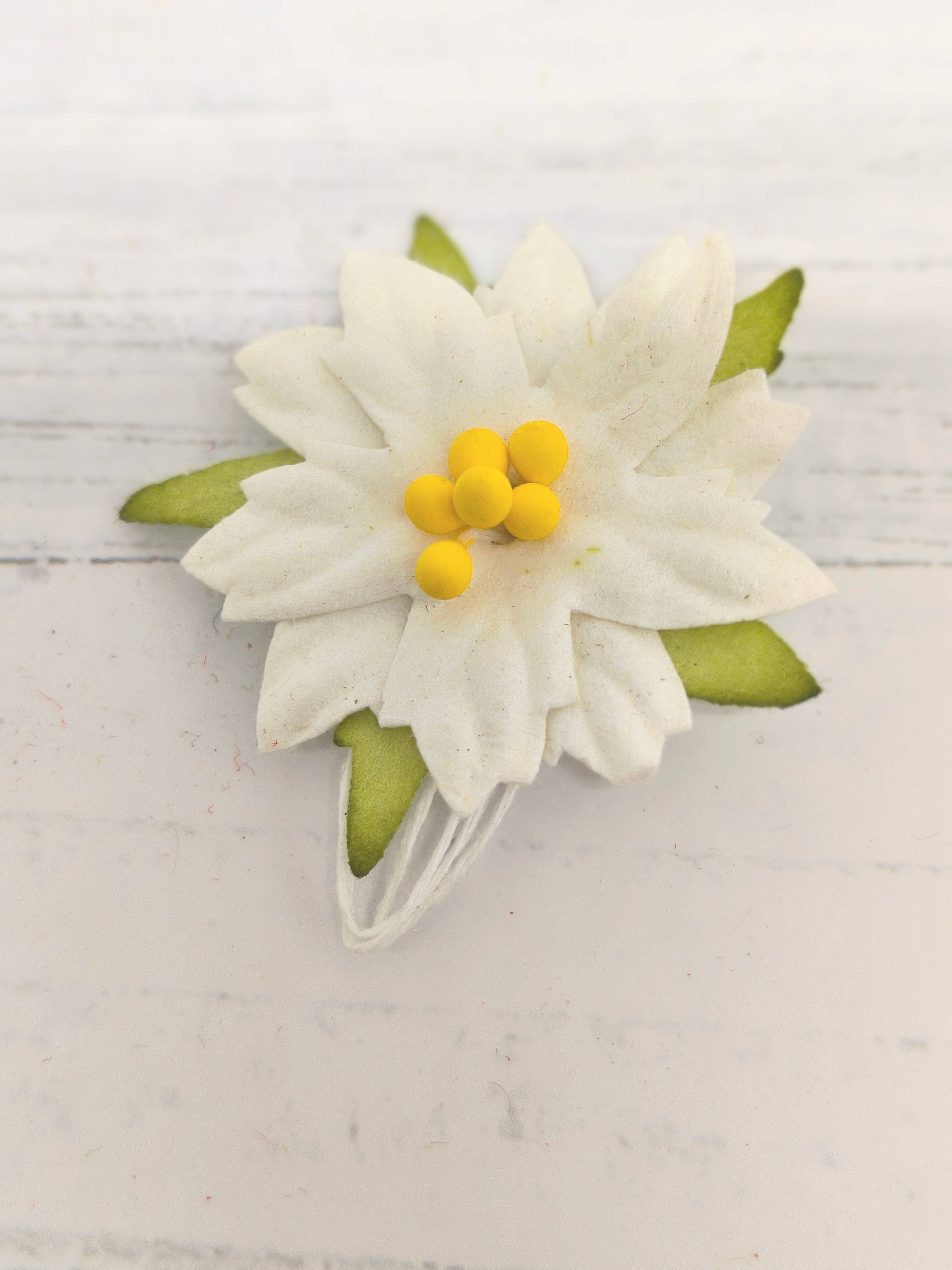 C-15 Small White Christmas Poinsettia 10pcs